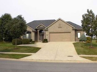 2522 Cobblestone Ln, Kendallville, IN