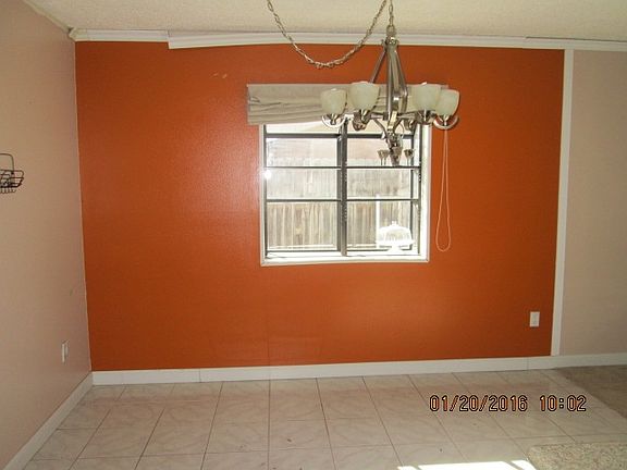 5th image of 874 Dover Ct