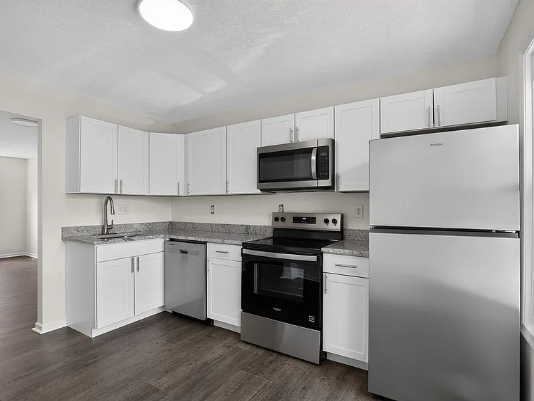 19 Dale Dr — Photo 3
