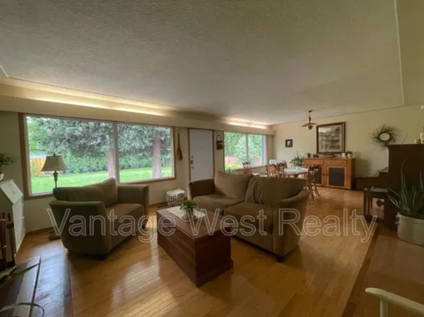 841 Saucier Ave, Kelowna, BC V1Y 6A4