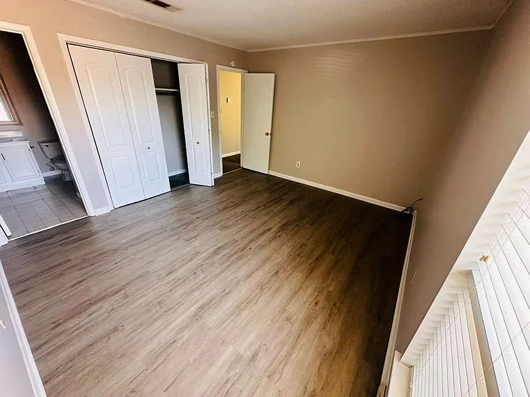49 Glenwood Ct — Photo 9