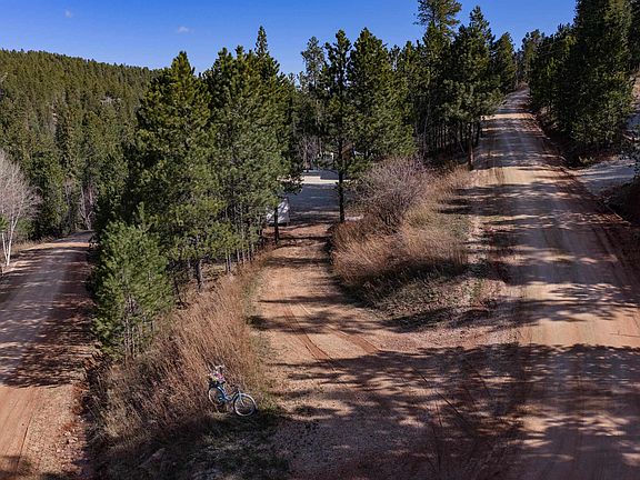 3rd image of 21332 Snowcat Rd