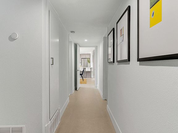 4th image of 11670 W Sunset Blvd #1234