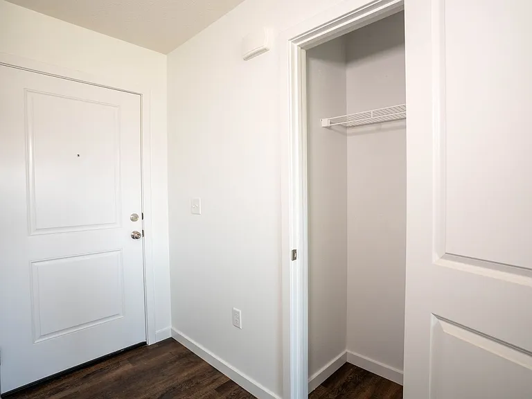 1380 Kay St — Photo 3