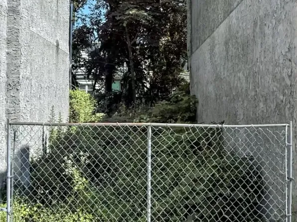 4935 Hoopes St, Philadelphia, PA 19139