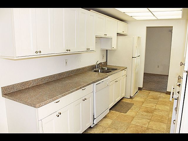 1st image of 10 Mary Ln