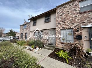 30 Creeks Edge Way, Sacramento, CA 95823