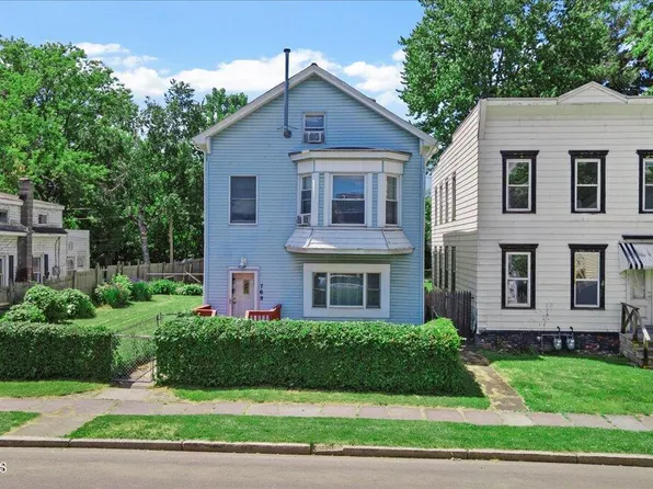 769 2ND Avenue, Troy, NY 12182