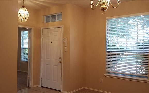 2nd image of 1543 Oakmont Dr