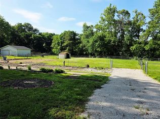 504 S 29th St, Belleville, IL 62226