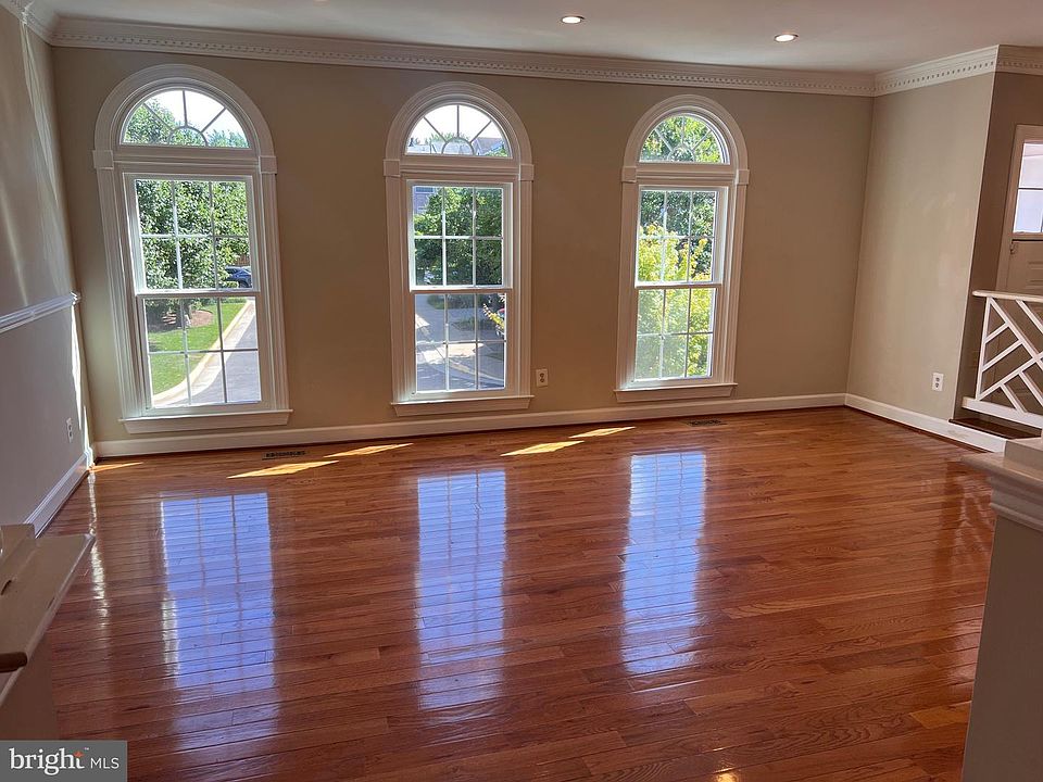 1st image of 8112 Madrillon Ct