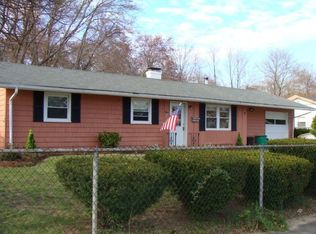 17 Pictun Rd, Randolph, MA 02368
