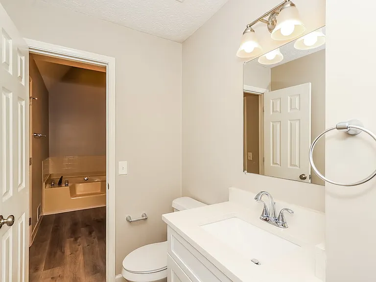 15 Valley Brook Dr — Photo 12