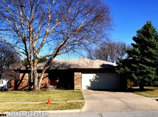 4710 S 71st St, Lincoln, NE 68516