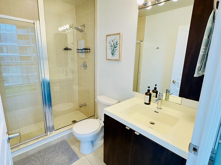 352 Front St W #1007 — Photo 18