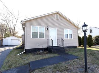 18 Battle St, Somers, CT 06071