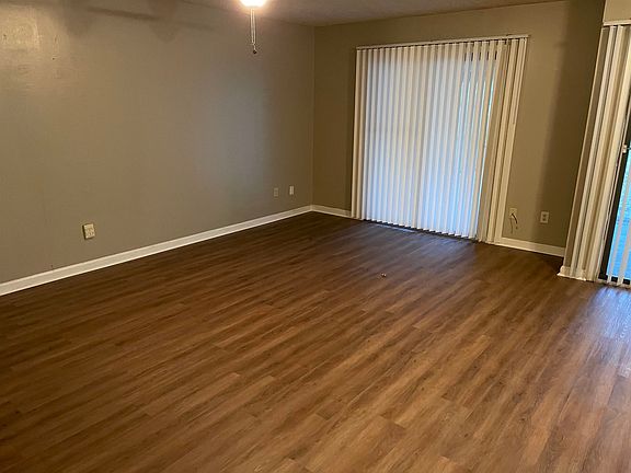 4th image of 2838 Misty Garden Cir