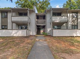 2205 Sunderland Rd APT 115D, Winston Salem, NC 27103