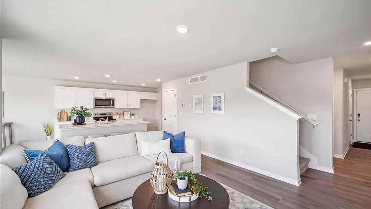 172nd St, Urbandale — Photo 4