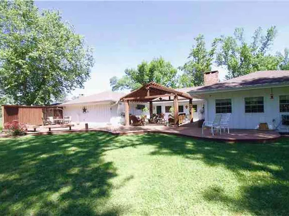 204 Greenwood Dr, Beaumont, TX 77705