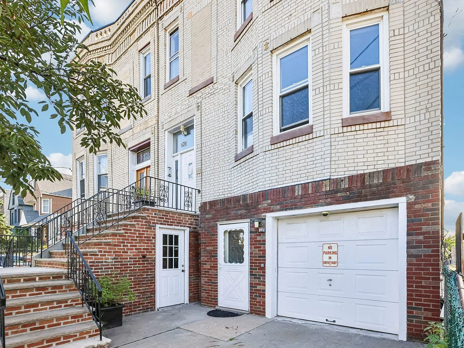 628 Palisade Ave — Photo 1