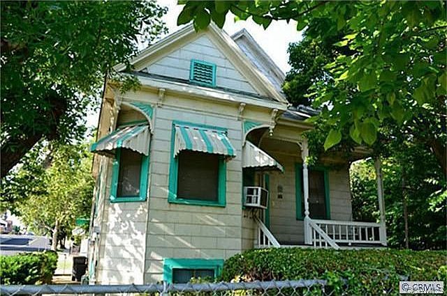 1st image of 230 East St