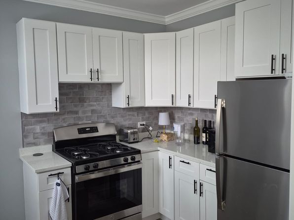 918 Green Bay Rd APT 3I