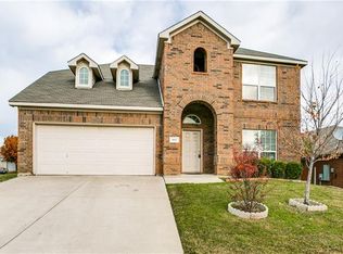 801 Alexander Ln, Euless, TX 76040