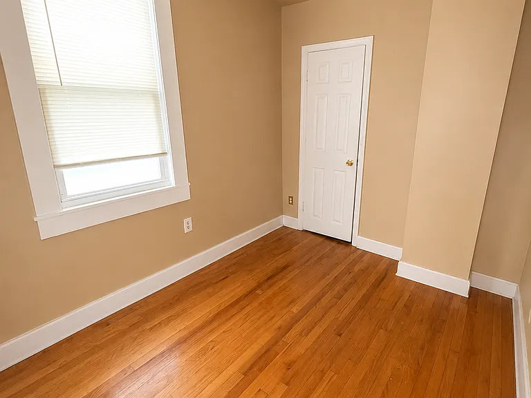 675 2nd Ave #1 — Photo 8