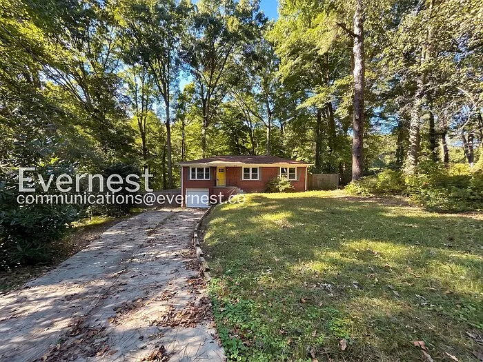 3 bed, 2.0 bath, 1125 sqft, $1,850 — Photo 2
