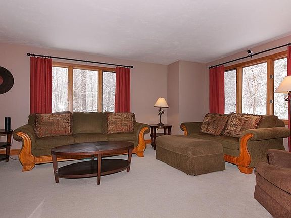 3rd image of 122 Kelleher St