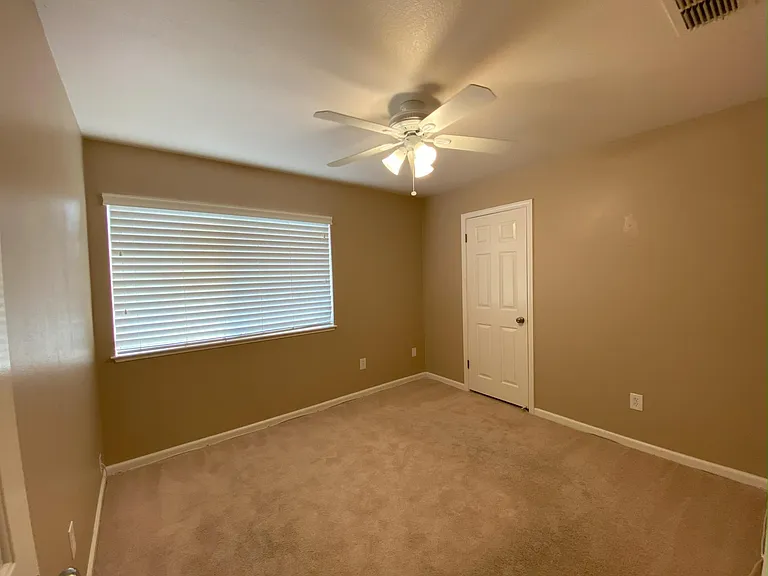 422 Madrone Pl — Photo 32
