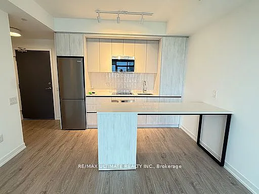 2485 Eglinton Ave W #820 — Photo 3