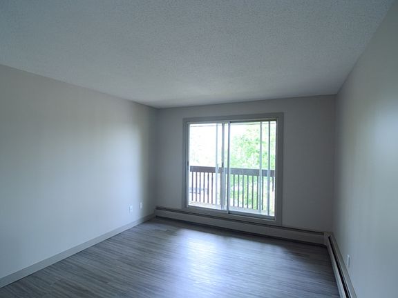 4th image of 3815 51a St #104