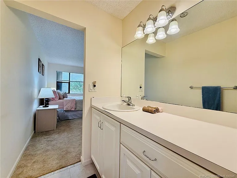 9490 S Ocean Dr #113A — Photo 37