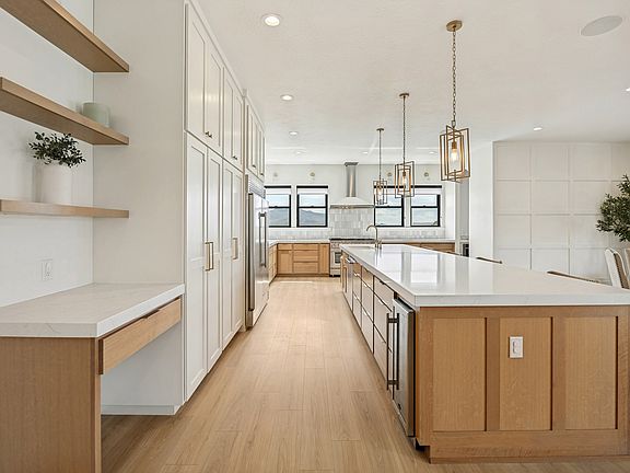 3rd image of 9749 N Hibiscus Ln