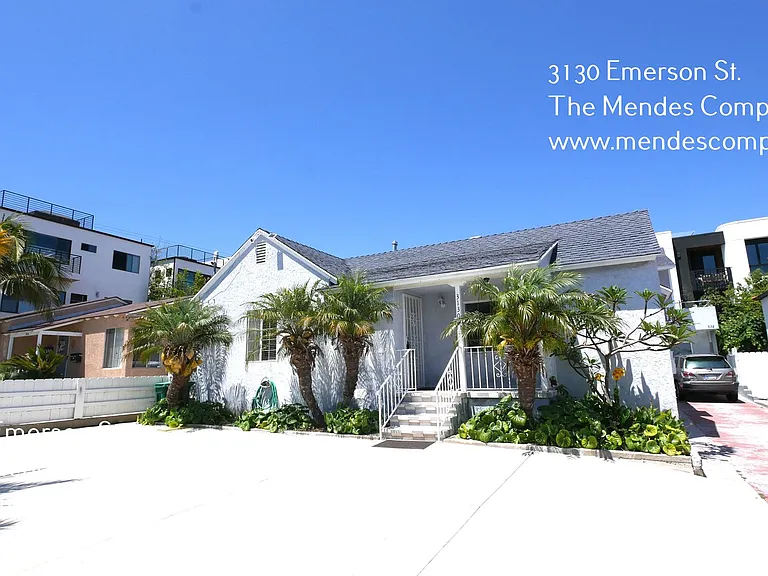3130 Emerson St — Photo 2