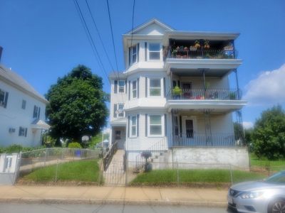 528 Lawton St, Fall River, MA, 02721