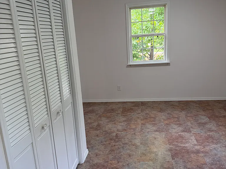 706 N Hamilton St — Photo 12