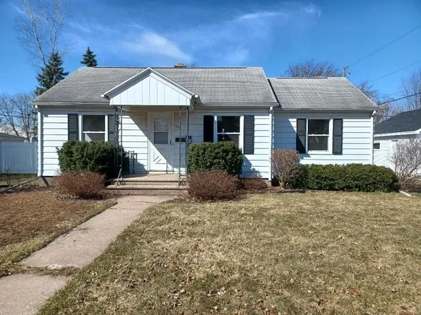606 Schwartz St, Green Bay, WI 54302