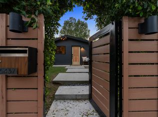 6437 Oakdale Ave, Woodland Hills, CA 91367