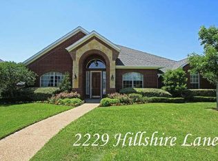 2229 Hillshire Ln, Irving, TX 75063