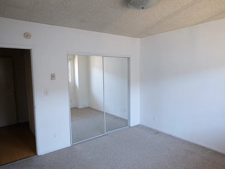 Tilden Apartments — Photo 30