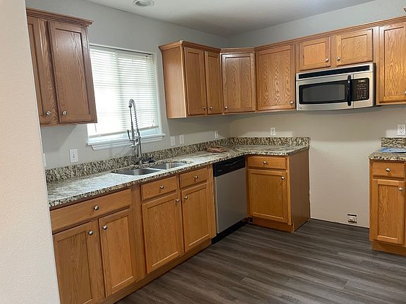 2nd image of 6559 Gelbvieh Rd