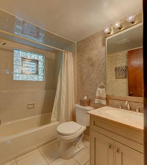 3051 Lakeside Dr — Photo 15