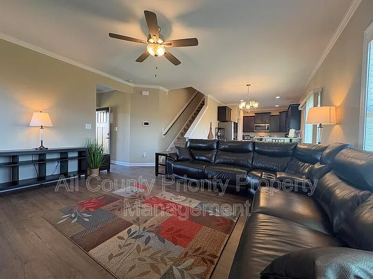 224 Williamson Place Dr — Photo 5