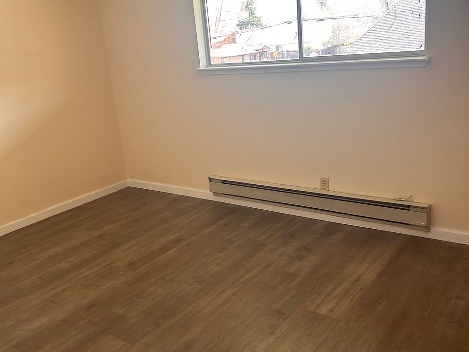 1st image of 818 N Minnesota St APT 2