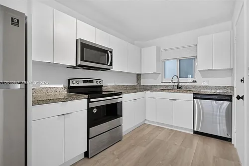 1939 Jefferson St #102 Photo 1