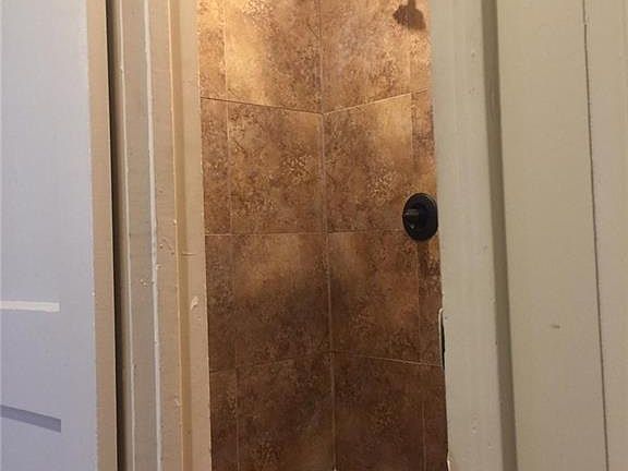 5th image of 1219 S Reno Ave