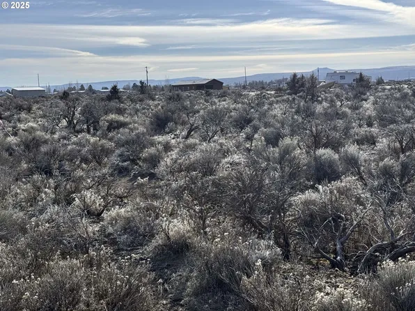 Winter St #1300, Christmas Valley, OR 97641